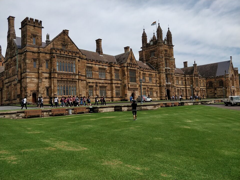 7 Universities in Australia Known for their Remarkable Higher Education Courses